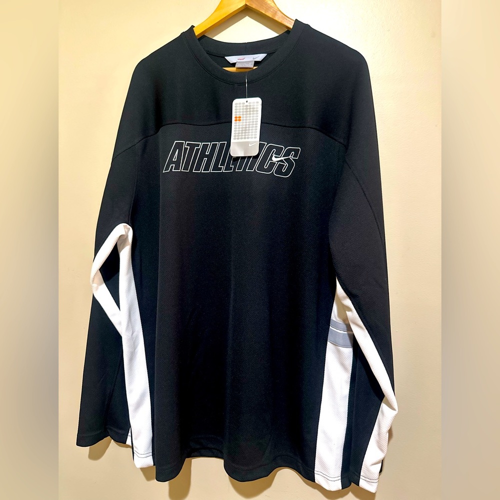 Nike Athletigs Black Crewneck Sweatshirt / XL